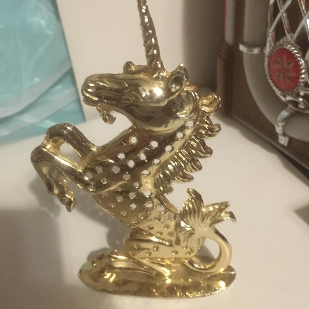 Unicorn Earrings Organizer 322 $16 FIRM OR FREE*
